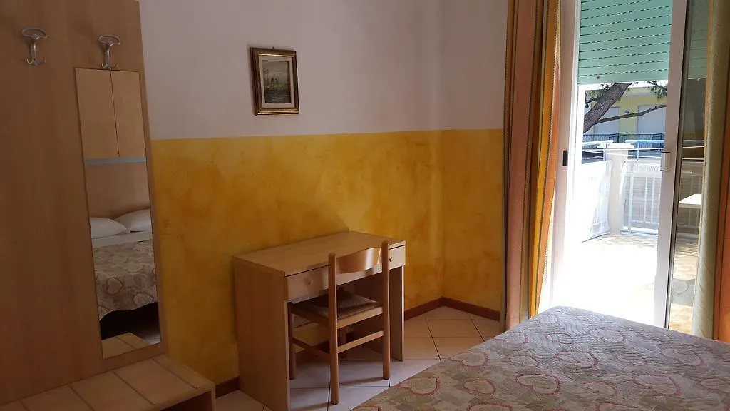 ***  Hotel Canova ليدو دي يسولو إيطاليا